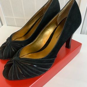 New Leather & Suede Peep Toe Heels Black Size 8.5